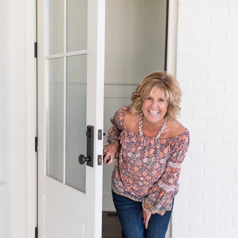 Kristi Conradie, Conscious Living coach, inspired life coach